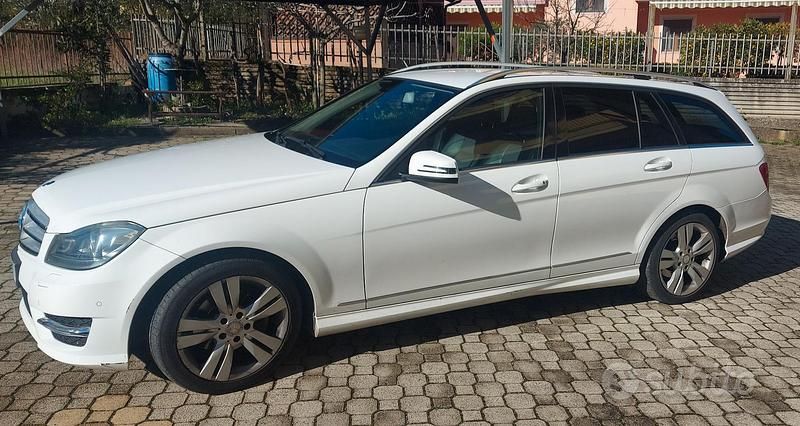 Usata Mercedes C220 170 CV (125 kW) 2013 Bianco Station wagon