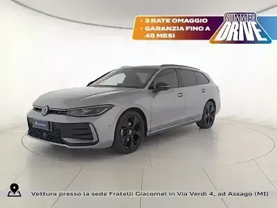 Usata VW Passat R-line 150 CV (110 kW) 2025 Station wagon