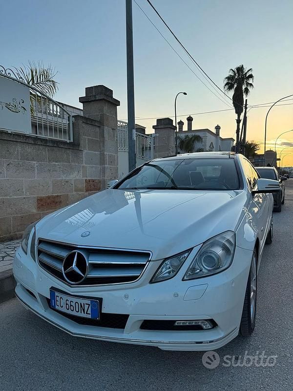 Usata Mercedes E350 2010 Bianco Coupé