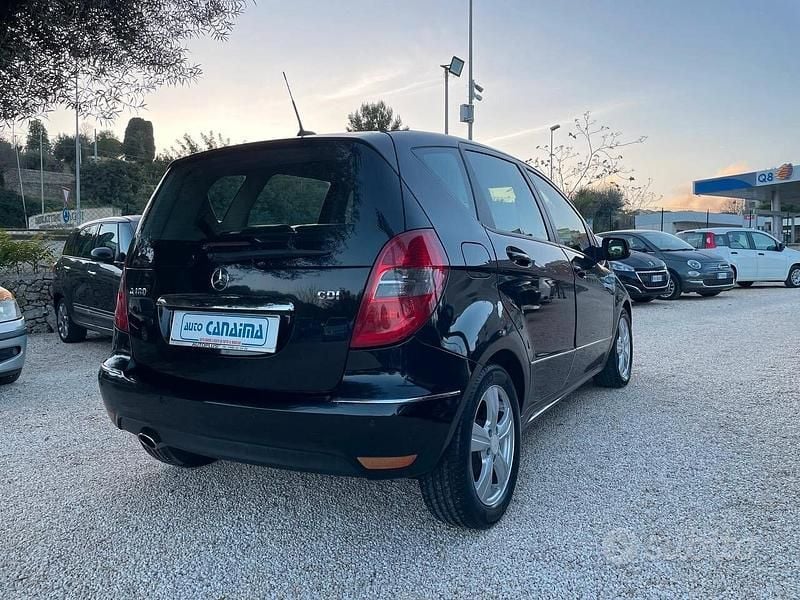 Usata Mercedes A180 108 CV (79 kW) 2009 Nero Berlina