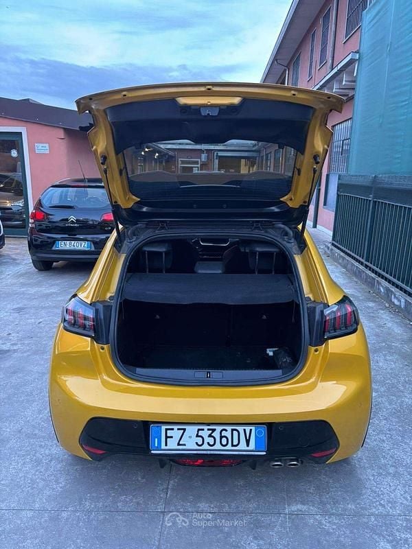 Usata Peugeot 208 GT-line 131 CV (96 kW) 2019 Giallo Utilitaria