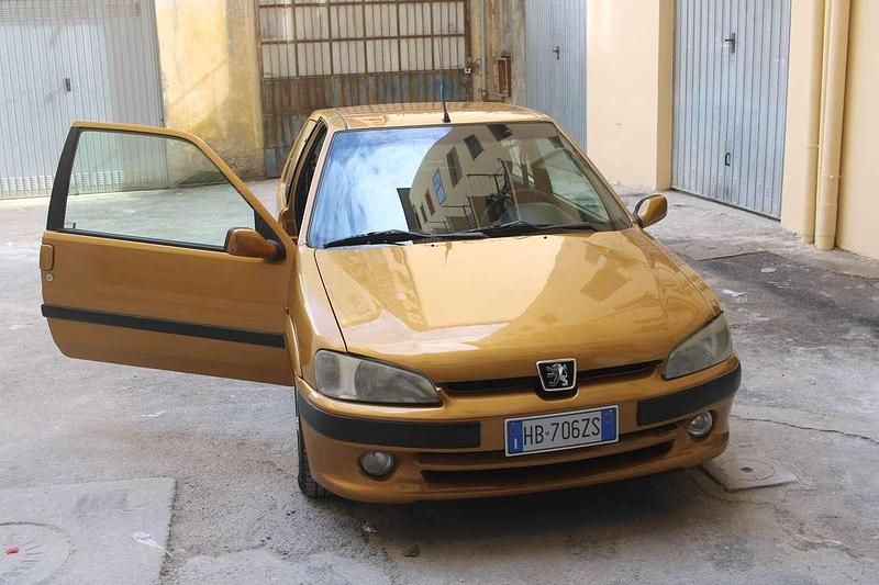 Usata Peugeot 106 GTi 118 CV (86 kW) 1997 Utilitaria