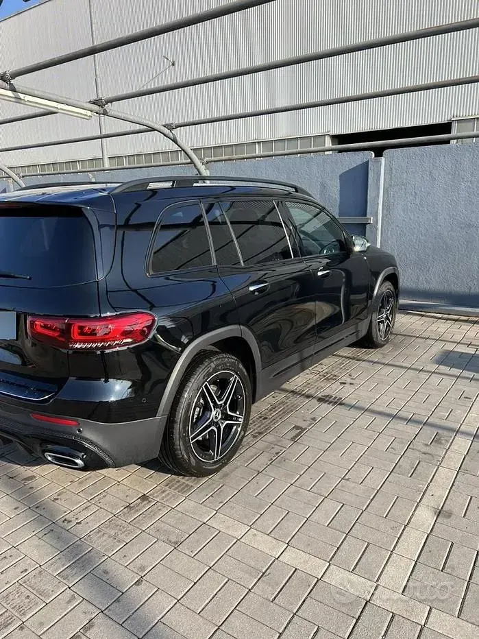 Usata Mercedes GLB200 AMG 150 CV (110 kW) 2021 Nero SUV