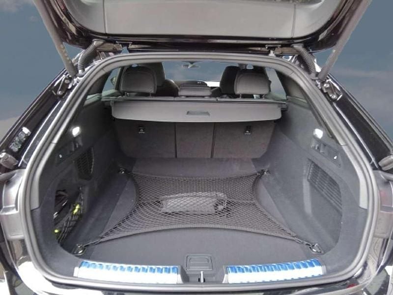 Nuova Audi A5 S-Line 204 CV (150 kW) 2025 Schwarz metallic Station wagon