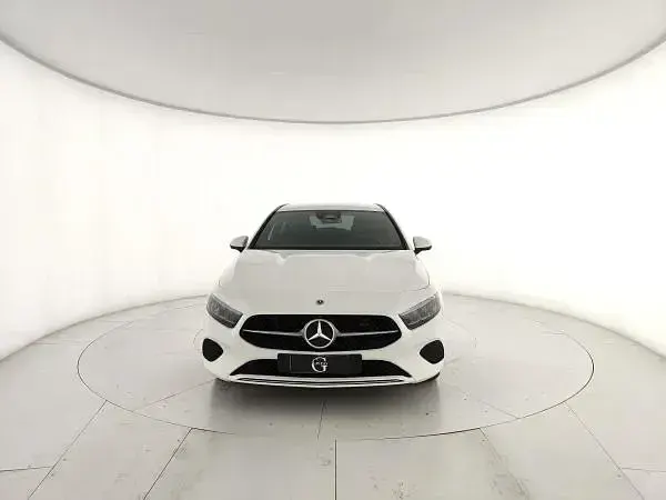 Usata Mercedes A250 Advanced 163 CV (119 kW) 2023 Bianco Berlina