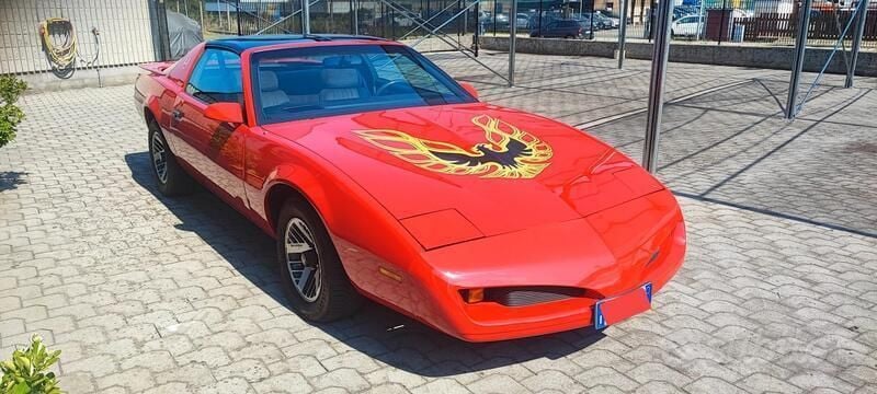 Usata Pontiac Firebird 140 CV (102 kW) 1989 Rosso Coupé
