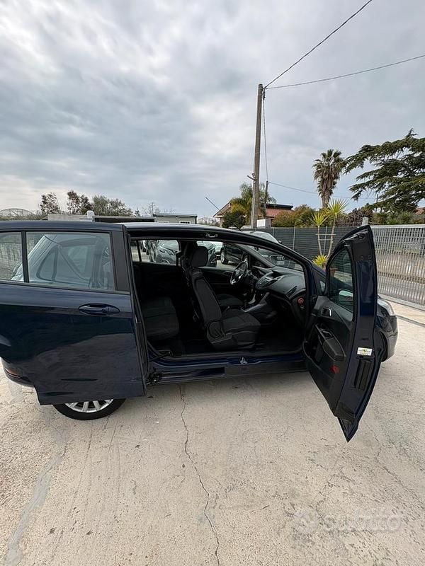 Usata Ford B-MAX 75 CV (55 kW) 2016 Blu Monovolume