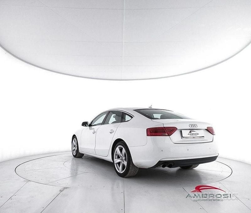 Begagnad Audi A5 177 HK (130 kW) 2014 Vit Sportkupé