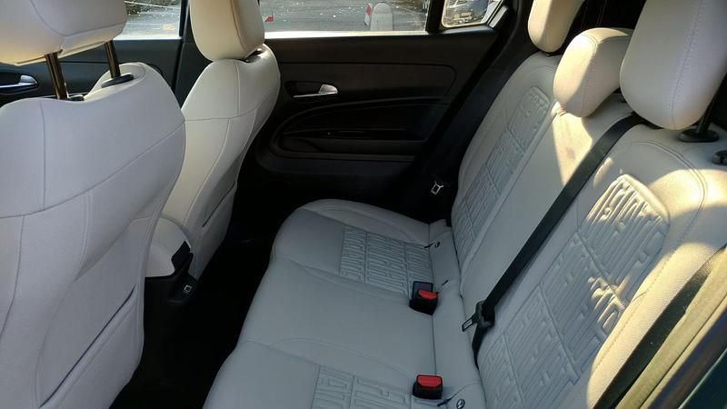 Usata Fiat 600 La Prima 101 CV (74 kW) 2024 Verde SUV