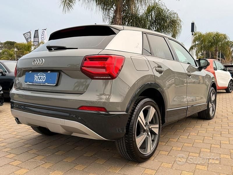 Usata Audi Q2 S-Line 116 CV (85 kW) 2020 Grigio SUV