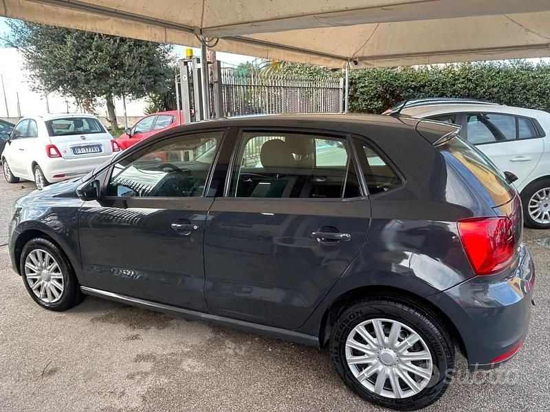Usata VW Polo 75 CV (55 kW) 2015 Grigio Berlina