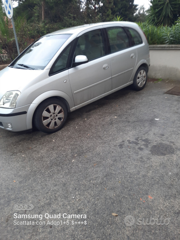 Usato 2006 Opel Meriva 1.7 Diesel (2.000 €)