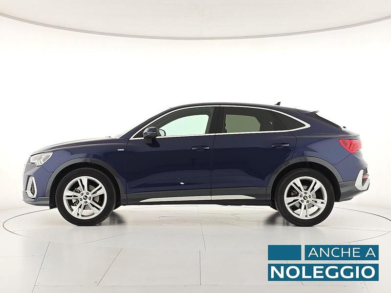 Gebraucht Audi Q3 Sportback Ambiente 150 PS (110 kW) 2025 Blau SUV