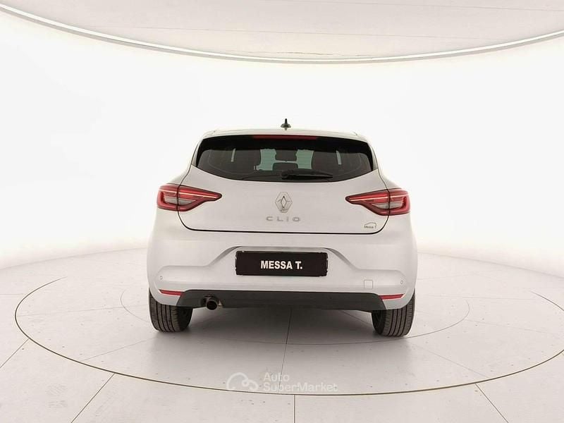 Usata Renault Clio V Zen 101 CV (74 kW) 2021 Argento Berlina