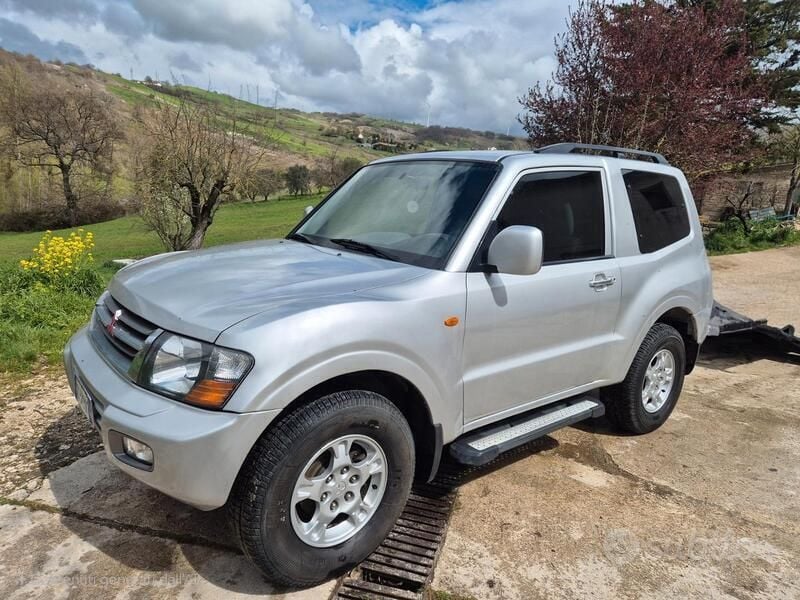 Usata 2002 Mitsubishi Pajero SUV | 10.000 € (Molto cara) - Immagine 1/4