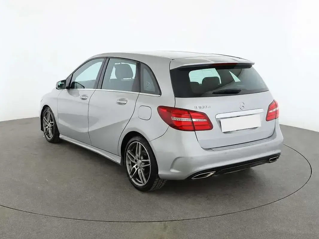 Usata Mercedes B200 Premium 136 CV (100 kW) 2015 Argento Utilitaria
