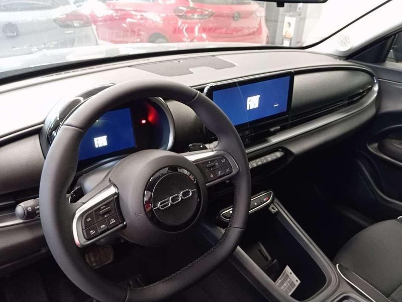 Nuova Fiat 600 Business 101 CV (74 kW) 2025 Verde mare metallizzato SUV