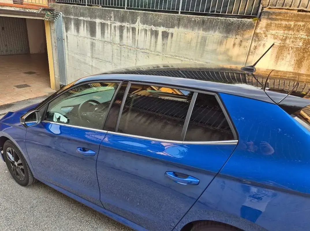 Usata Skoda Fabia Style 95 CV (69 kW) 2022 Blu/azzurro Utilitaria