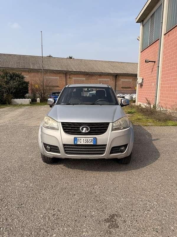 Usata Great Wall Steed 5 126 CV (92 kW) 2015 Argento SUV