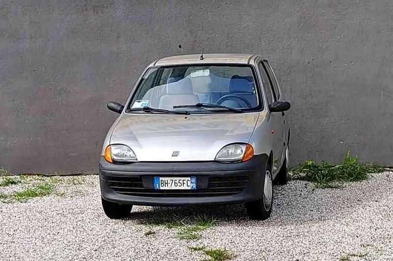 Usata Fiat 600 39 CV (28 kW) 2000