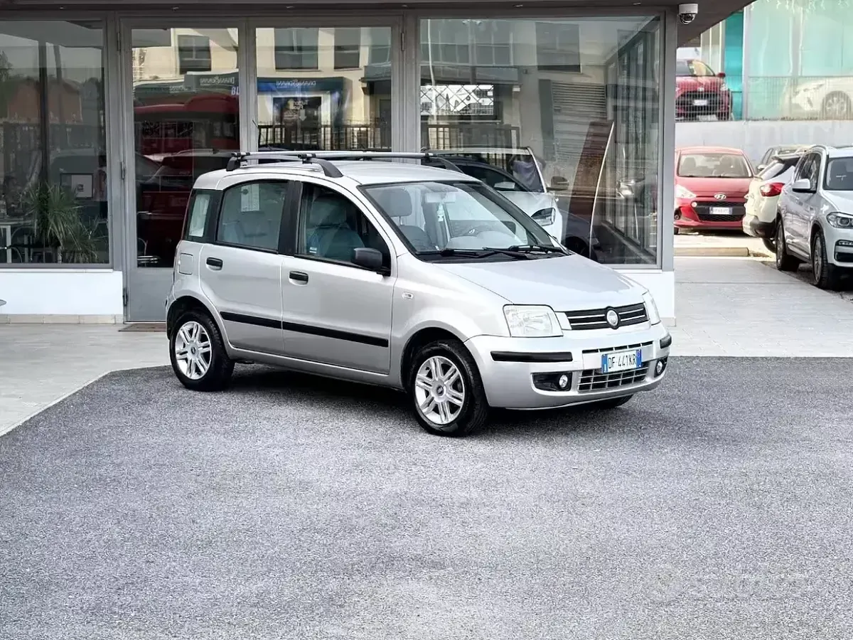 Usata Fiat Panda 70 CV (51 kW) 2007 Utilitaria