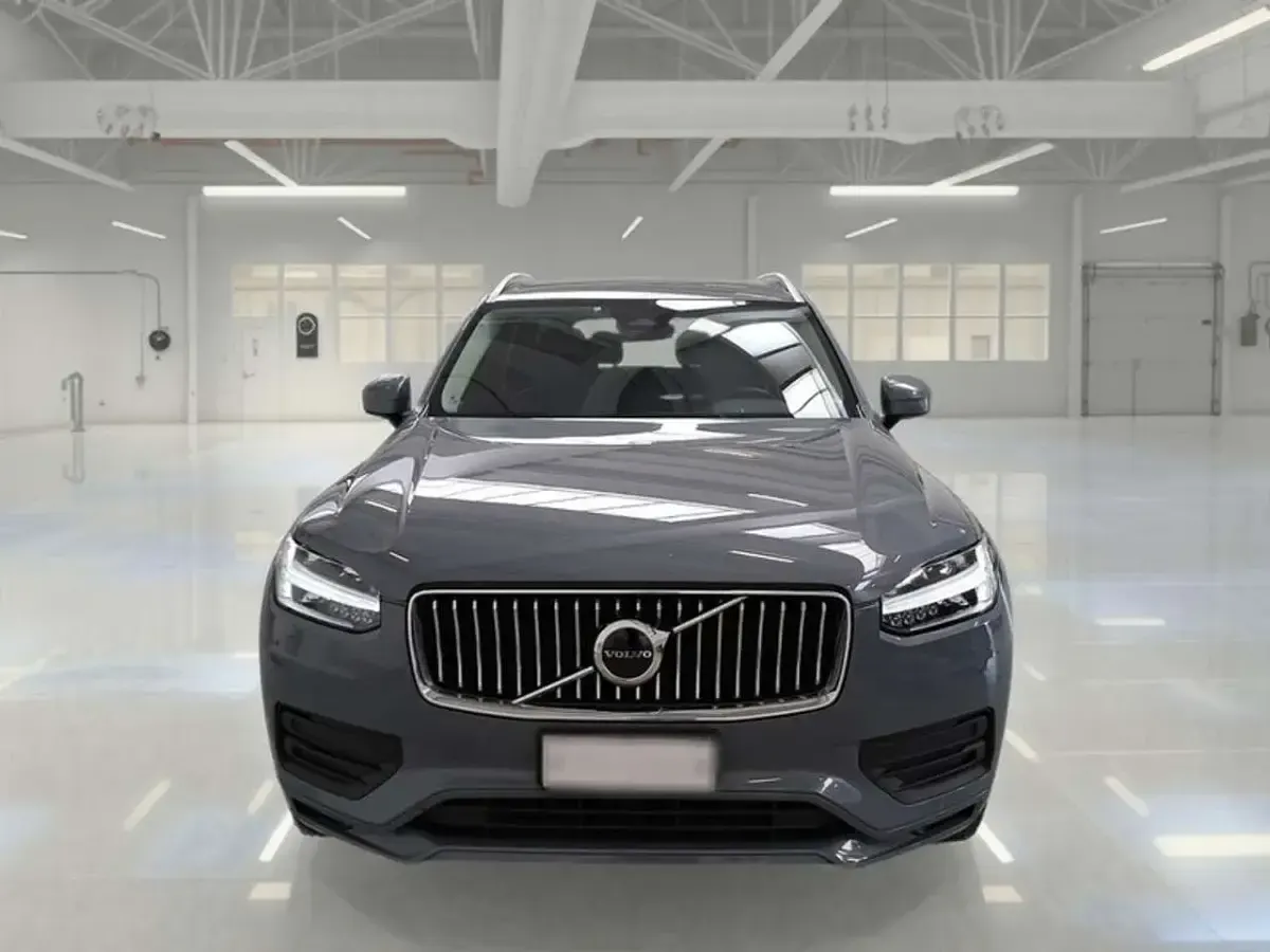 Usata Volvo XC90 Core 250 CV (183 kW) 2023 Grigio SUV
