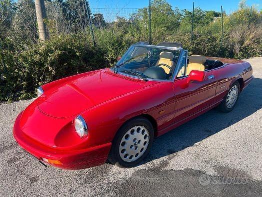 Usato 1991 Alfa Romeo Spider 2.0 Benzin 128 CV (26.800 €)