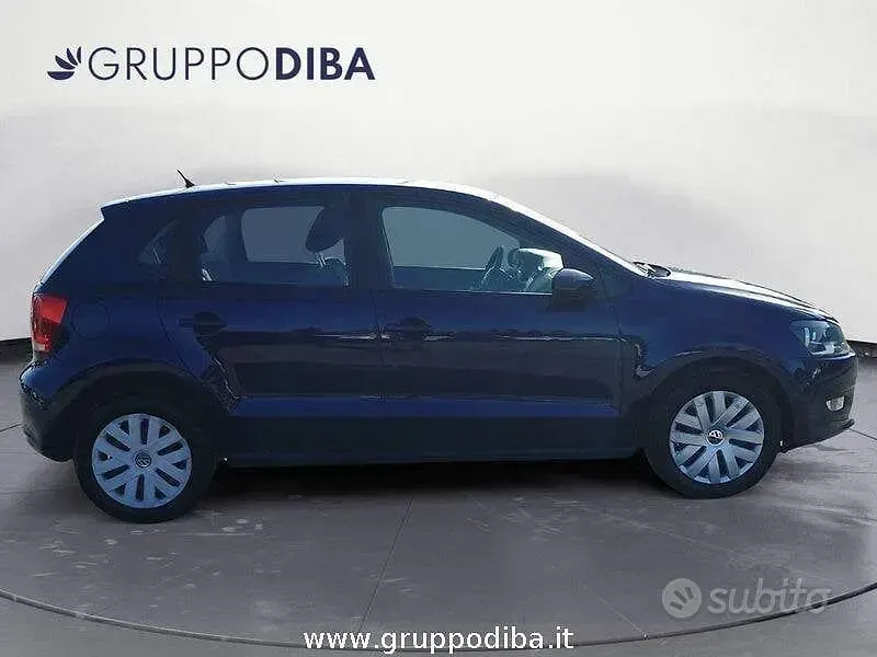 Usata VW Polo Trendline 75 CV (55 kW) 2014 Blu Berlina