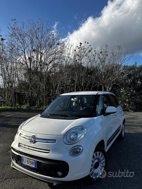 Usata Fiat 500L Lounge 80 CV (58 kW) 2015 Bianco Monovolume