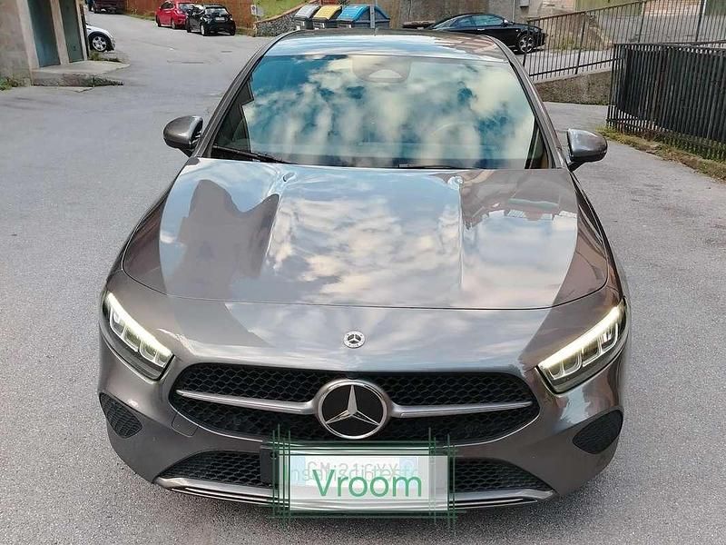 Usata Mercedes 180 Progressive 116 CV (85 kW) 2023 Grigio Berlina