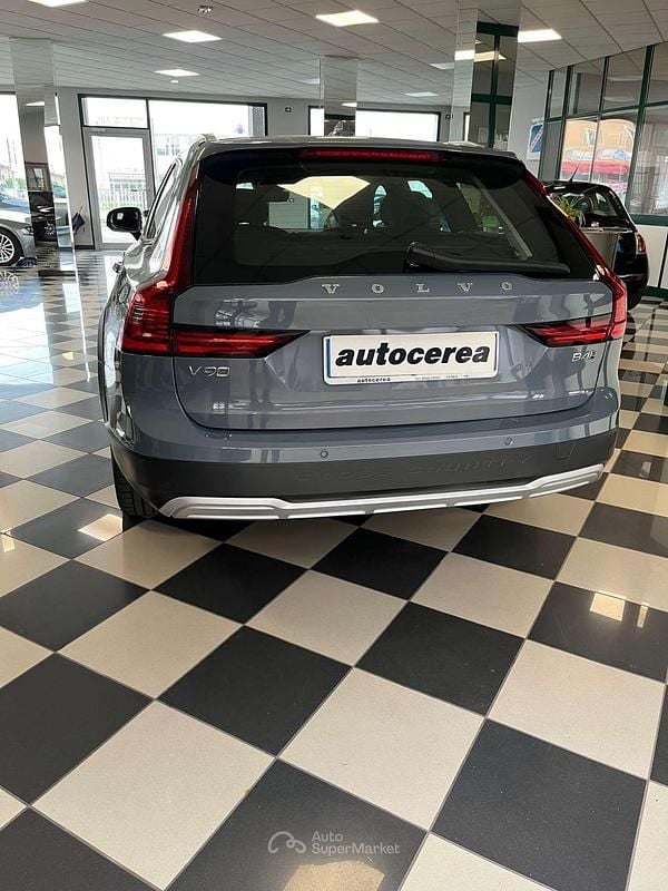 Usata Volvo V90 CC Plus 197 CV (144 kW) 2022 Grigio Station wagon