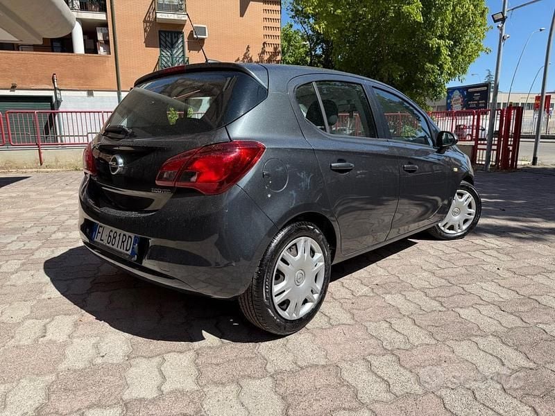 Usata Opel Corsa Innovation 90 CV (66 kW) 2018 Grigio Berlina