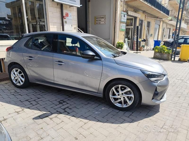 Usata Opel Corsa 100 CV (73 kW) 2020 Grigio Utilitaria