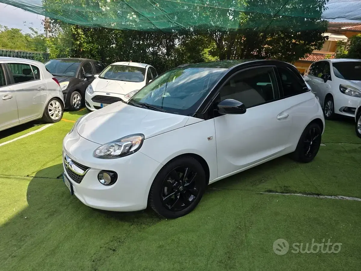 Usata Opel Adam 88 CV (64 kW) 2015 Bianco Utilitaria