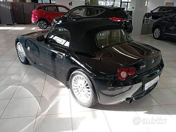 Usata BMW Z4 150 CV (110 kW) 2006 Nero Cabrio