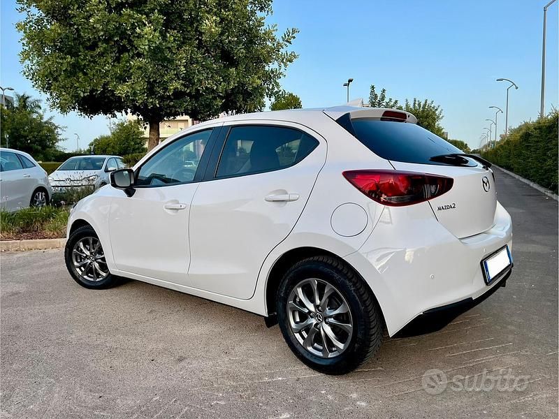 Usata Mazda 2 90 CV (66 kW) 2020 Bianco Utilitaria