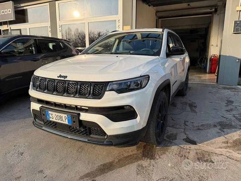 Usata Jeep Compass Night Eagle 190 CV (139 kW) 2023 Bianco SUV