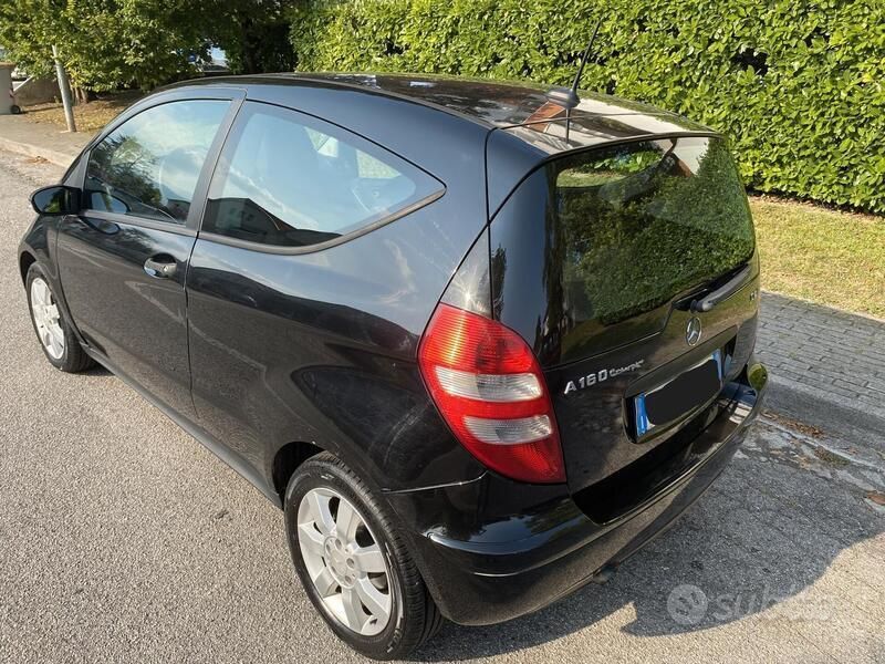 Usata Mercedes A160 Classic 82 CV (60 kW) 2008 Nero Coupé