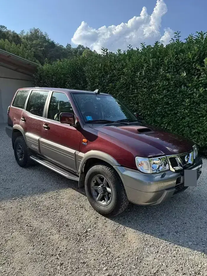 Usata Nissan Terrano 154 CV (113 kW) 2002 Rosso SUV