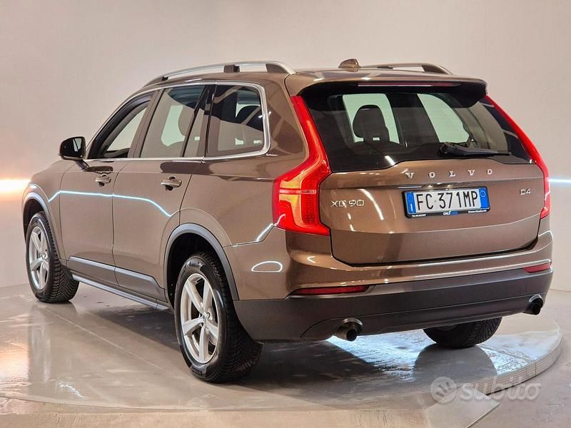 Usata Volvo XC90 Inscription 190 CV (139 kW) 2016 Marrone SUV