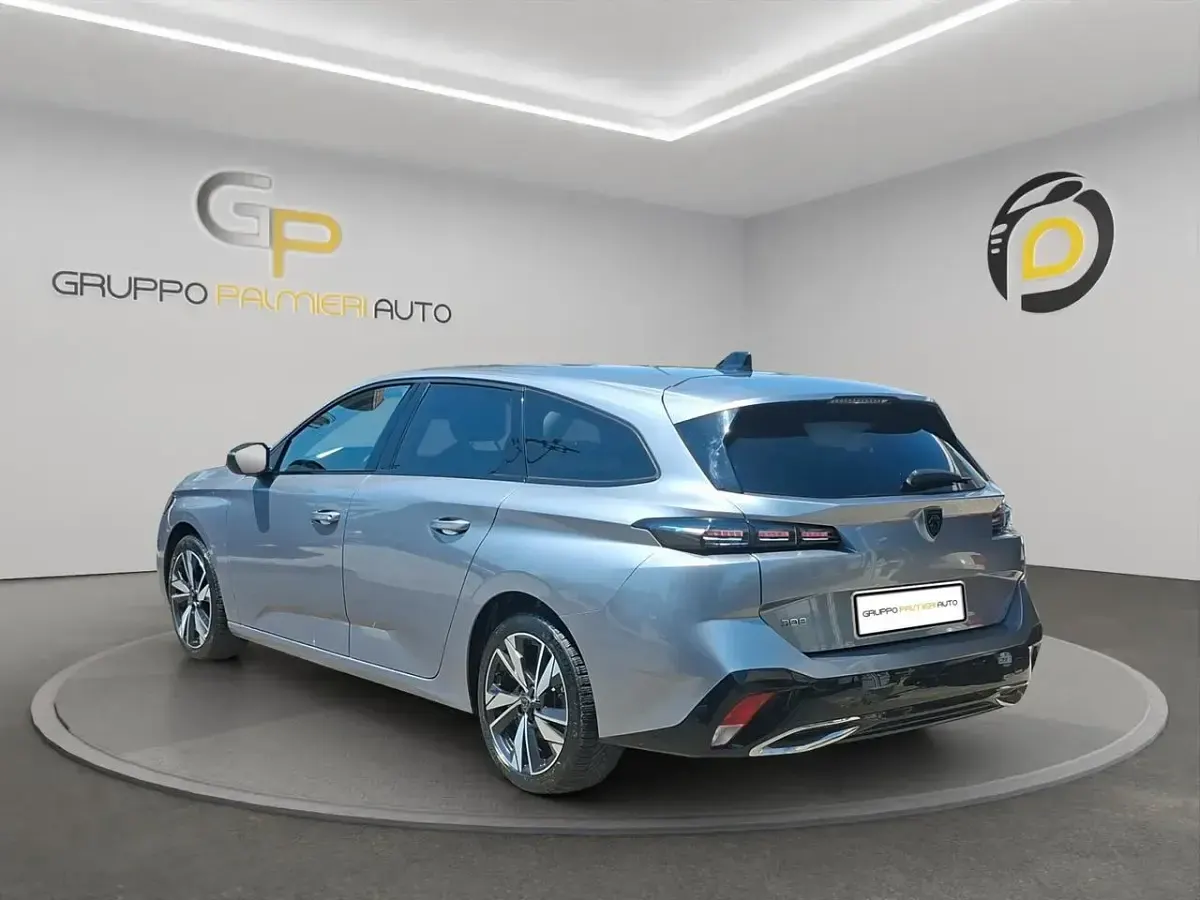 Usata Peugeot 308 Allure 131 CV (96 kW) 2022 Argento Station wagon