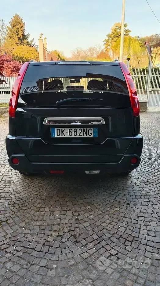 Usata Nissan X-Trail 150 CV (110 kW) 2007 Nero SUV