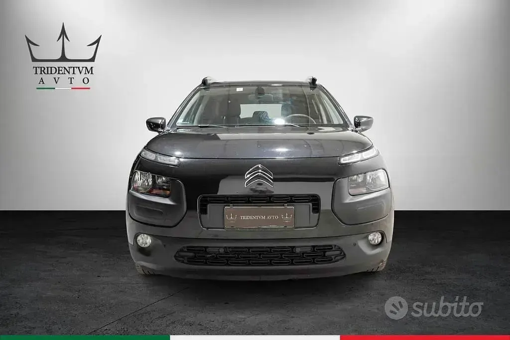 Usata Citroën C4 Feel 99 CV (72 kW) 2017 Nero SUV
