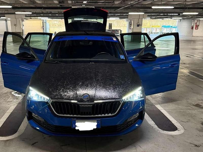 Usata Skoda Scala Sport 116 CV (85 kW) 2019 Blu/azzurro Utilitaria