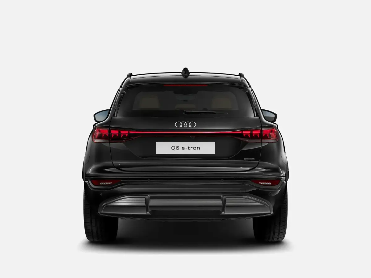 Nuova Audi Q6 e-tron S-Line 119 kW (163 CV) 2027 Nero mythos metallizzato SUV