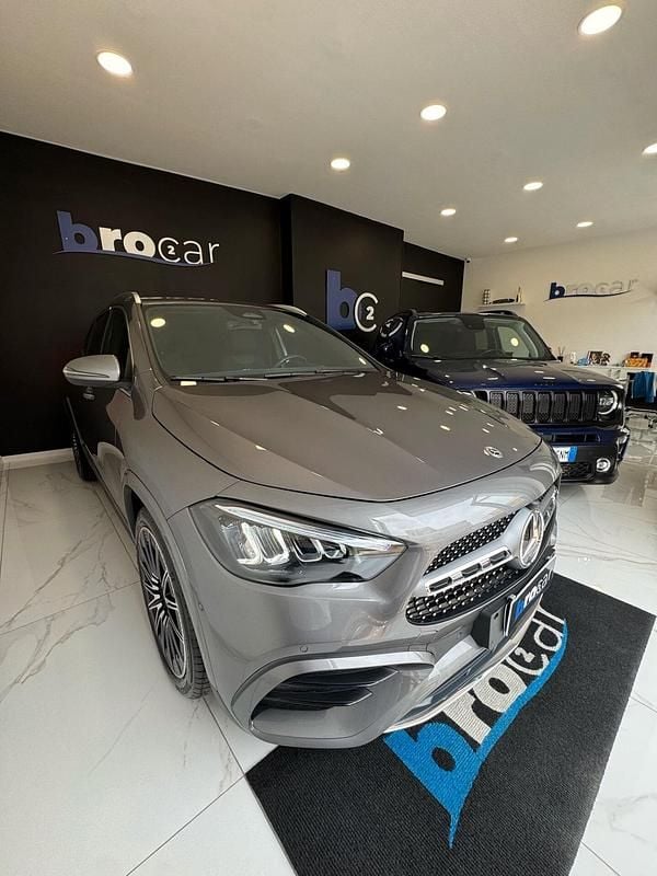 Käytetty Mercedes GLA200 Advanced Plus 149 HP (109 kW) 2024 Harmaa Katumaasturi