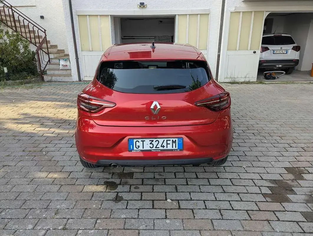 Usata Renault Clio V 101 CV (74 kW) 2023 Rosso Berlina