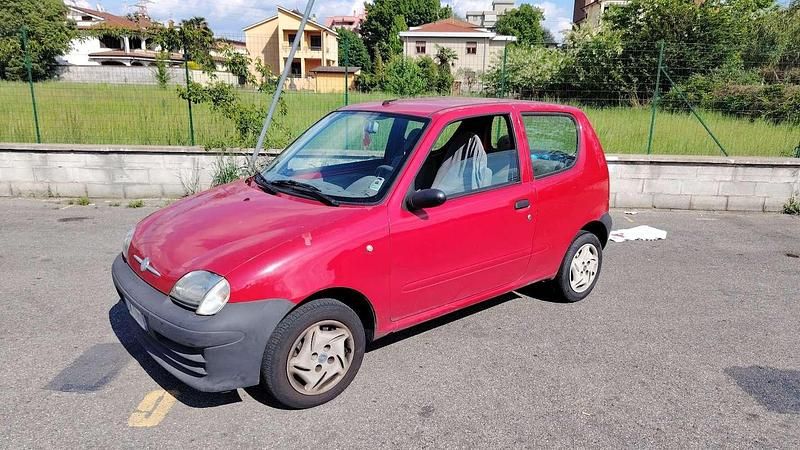 Usata Fiat 600 54 CV (39 kW) 2007 Utilitaria