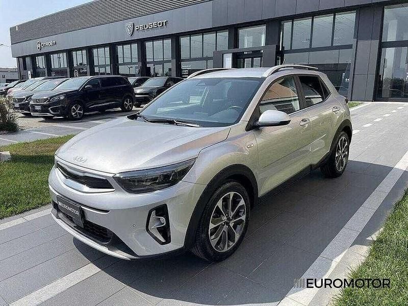 Grigio Usata 2022 Kia Stonic Style SUV | 16.300 € (Buon prezzo) - Immagine 1/4