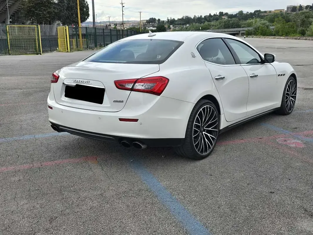 Usata Maserati Ghibli 250 CV (183 kW) 2017 Berlina